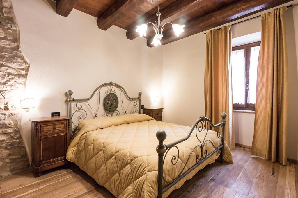Domus In Castro Bed & Breakfast Montecchio  Oda fotoğraf